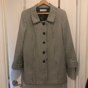 Thin coat, perfect fall fall day!